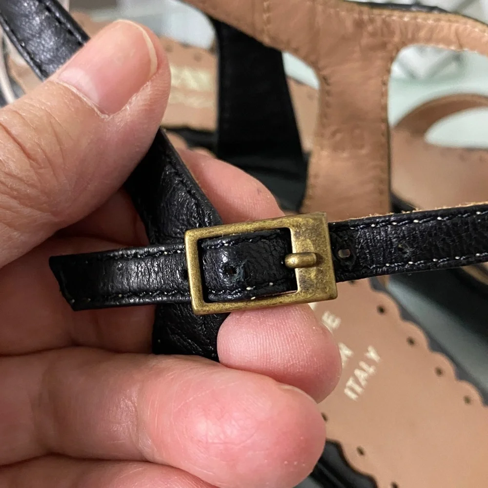 Bravo Brown’s Made in Italy 🇮🇹 Elegant Leather Women's Sandals Wedge! Size 8 - Picture 9 of 9